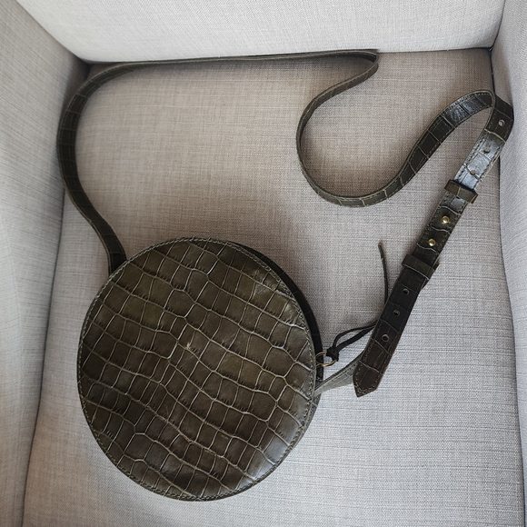 NWT The Simple Circle Crossbody: Croc Embossed Leather Edition Olive Green - Picture 3 of 7